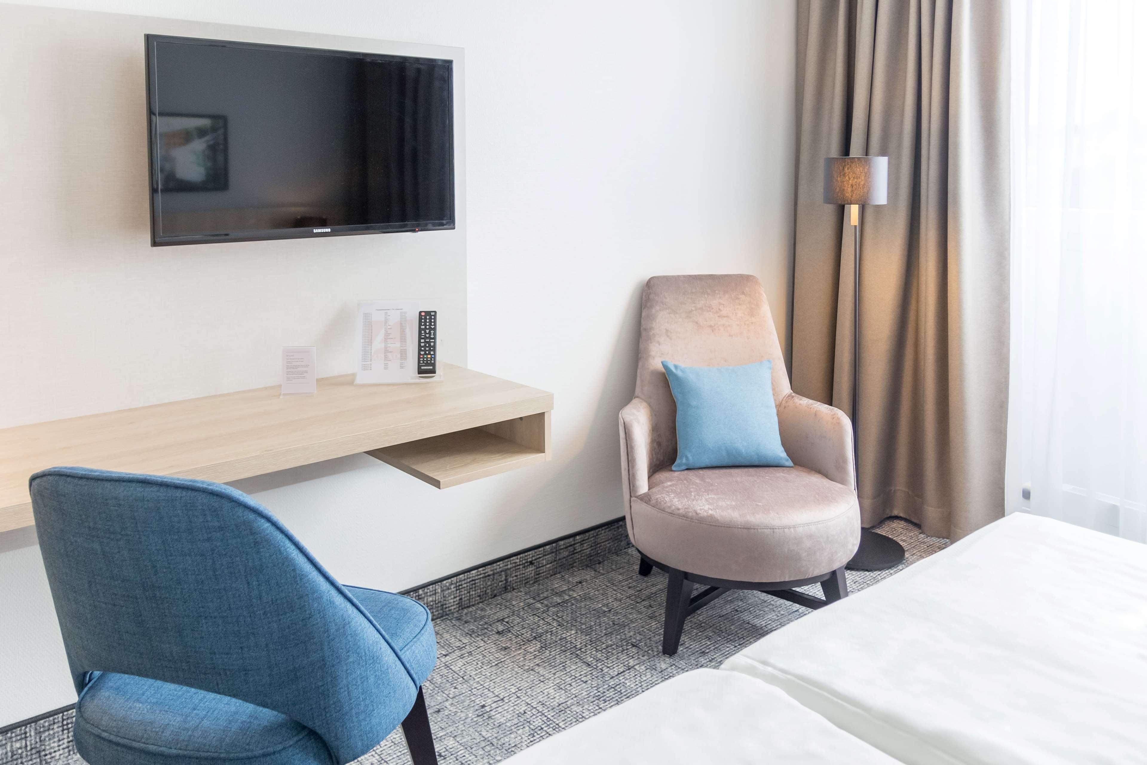 รามาดา บาย วินด์แฮม เฟลนส์บวร์ค Hotel เฟลนส์บวร์ก ภายนอก รูปภาพ