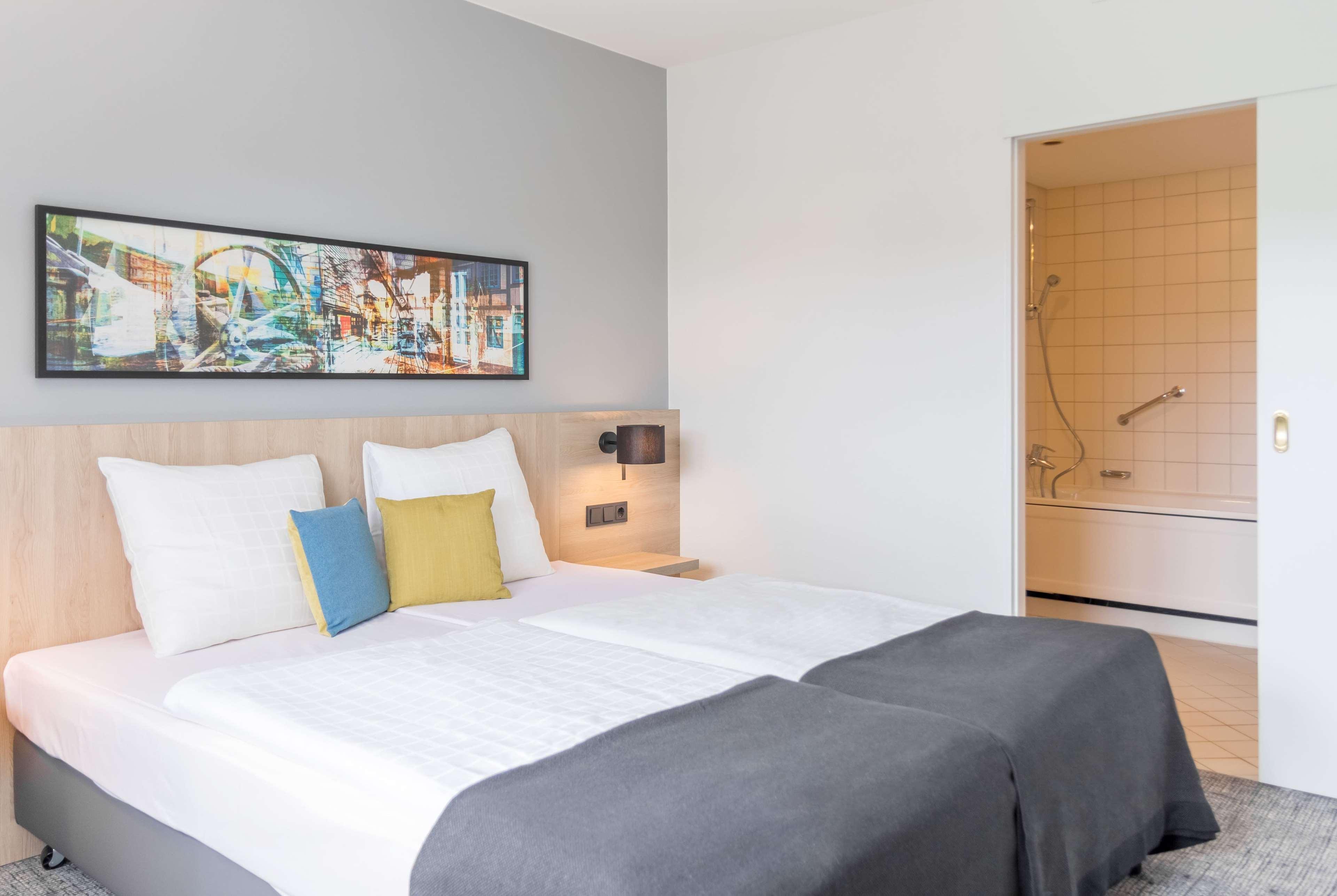 รามาดา บาย วินด์แฮม เฟลนส์บวร์ค Hotel เฟลนส์บวร์ก ภายนอก รูปภาพ
