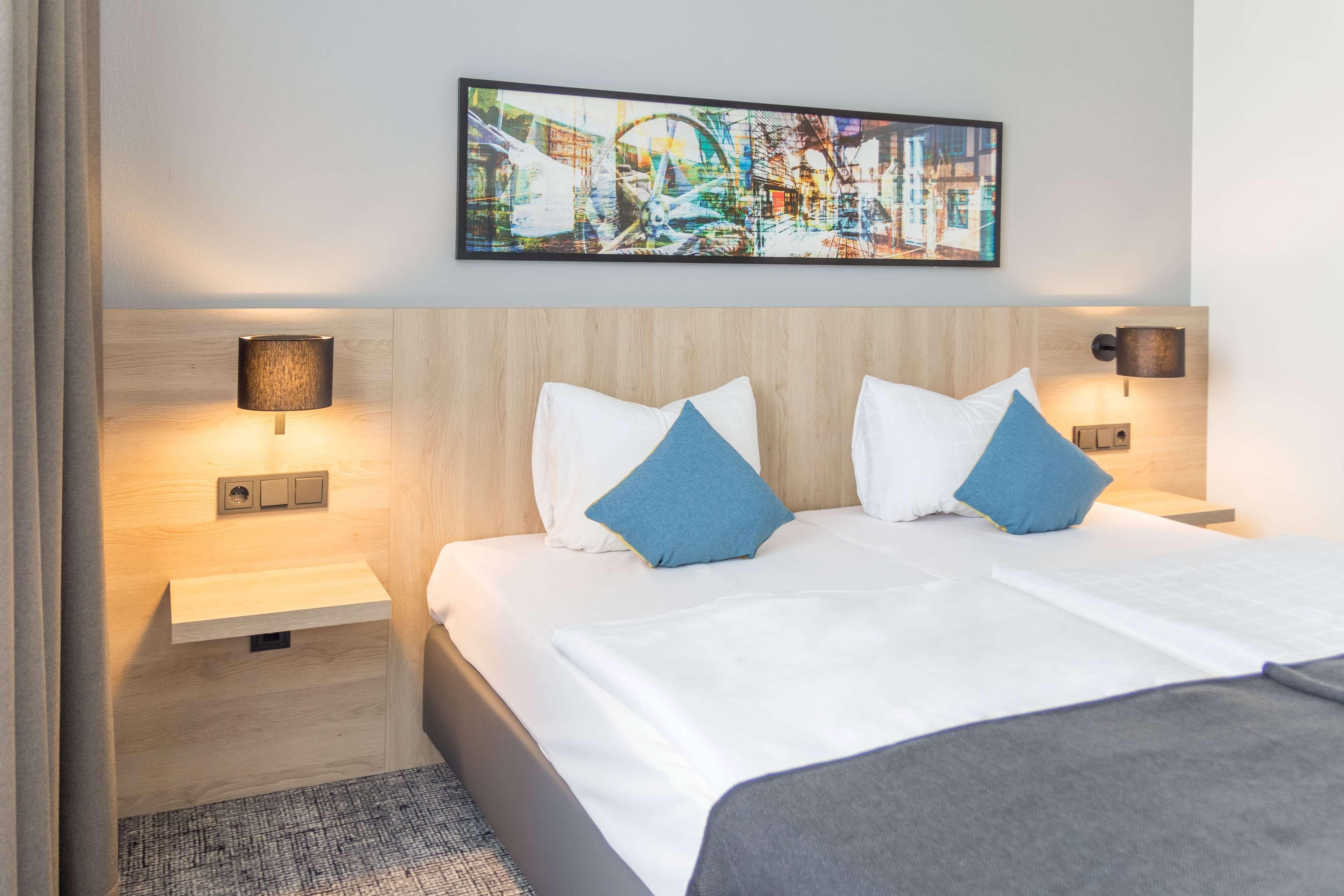 รามาดา บาย วินด์แฮม เฟลนส์บวร์ค Hotel เฟลนส์บวร์ก ภายนอก รูปภาพ