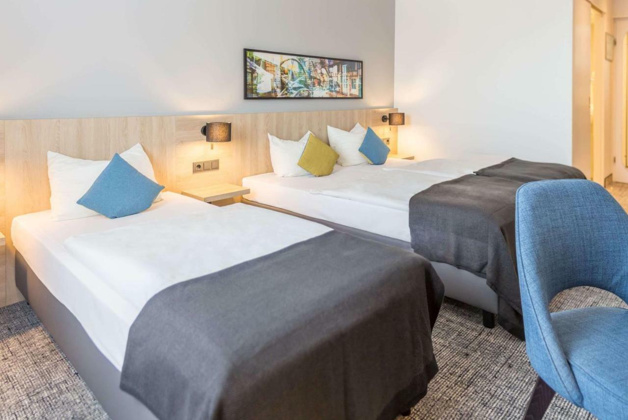 รามาดา บาย วินด์แฮม เฟลนส์บวร์ค Hotel เฟลนส์บวร์ก ภายนอก รูปภาพ
